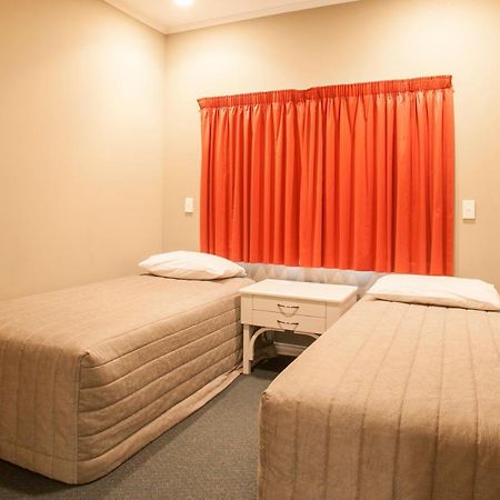 Cornwall Motor Lodge Palmerston North Exteriér fotografie