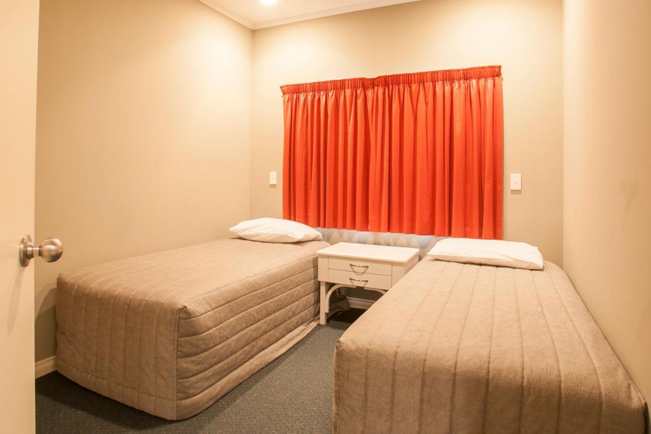 Cornwall Motor Lodge Palmerston North Exteriér fotografie