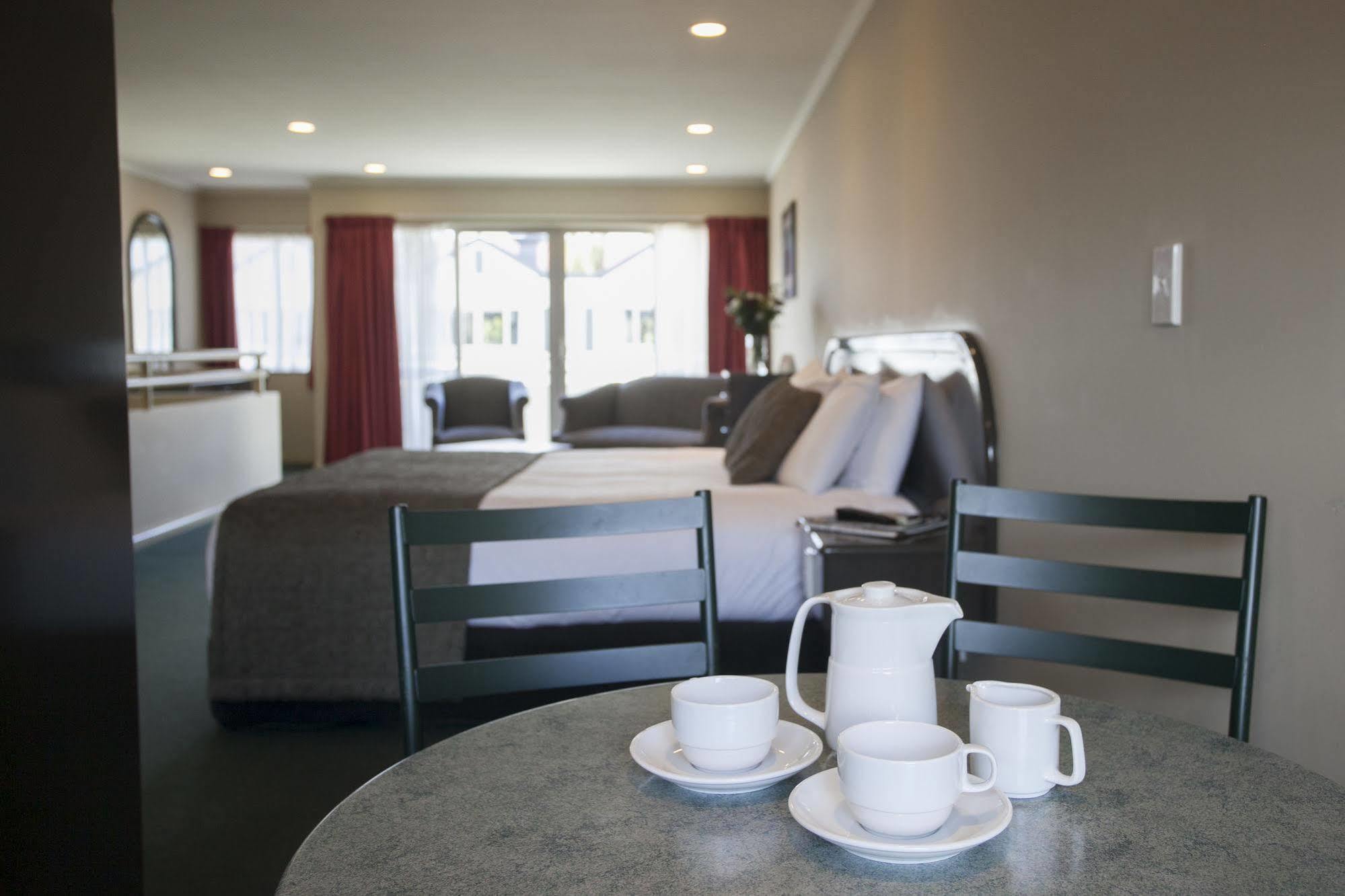 Cornwall Motor Lodge Palmerston North Exteriér fotografie