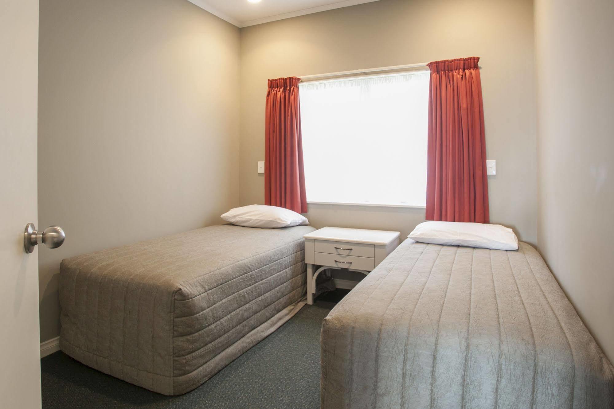 Cornwall Motor Lodge Palmerston North Exteriér fotografie